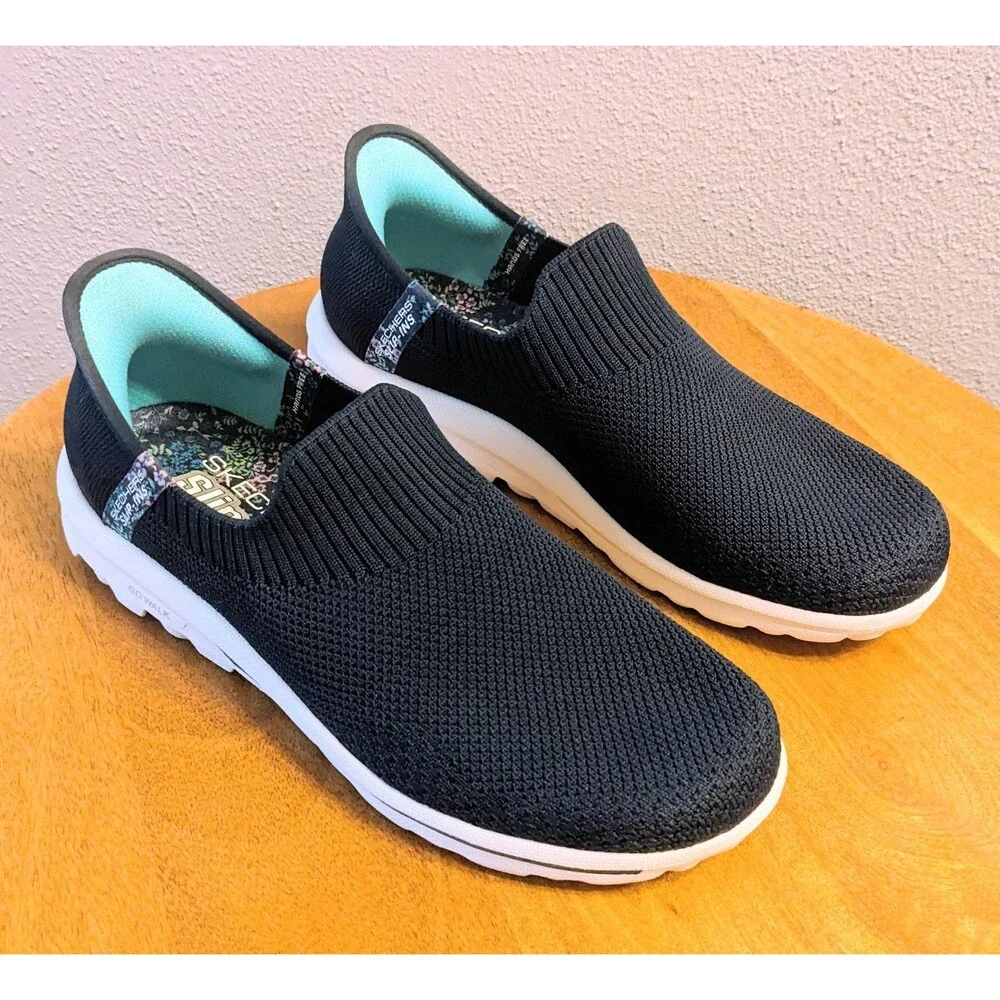Skechers go walk